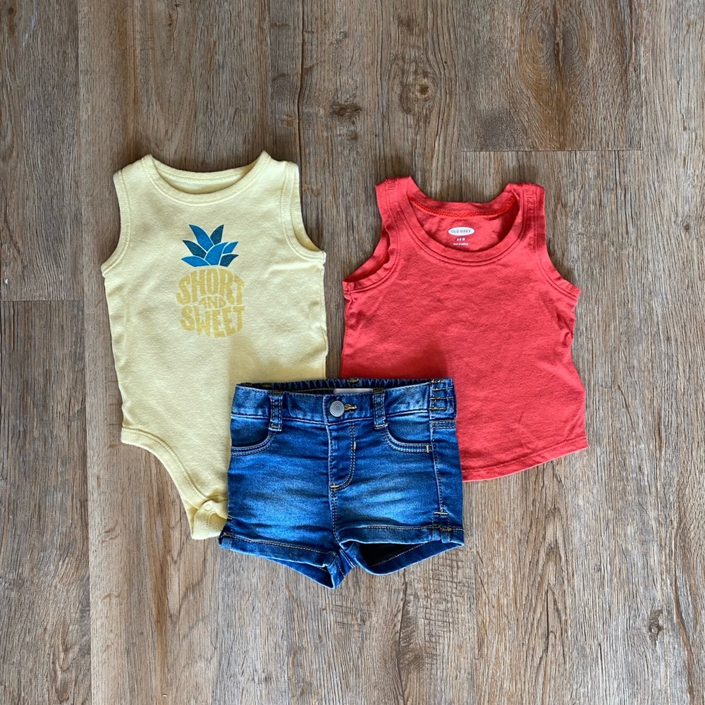 Old Navy Baby Clothing Set (3 pieces) 3-6m